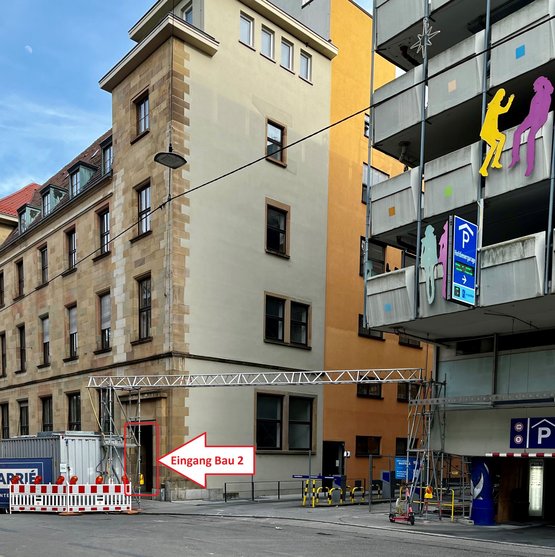 Eingang Bau 2 über Schellingstraße