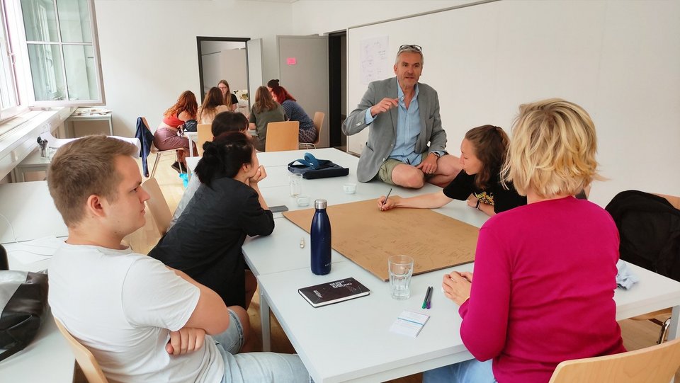 Workshop mit Studierenden während der Summer School