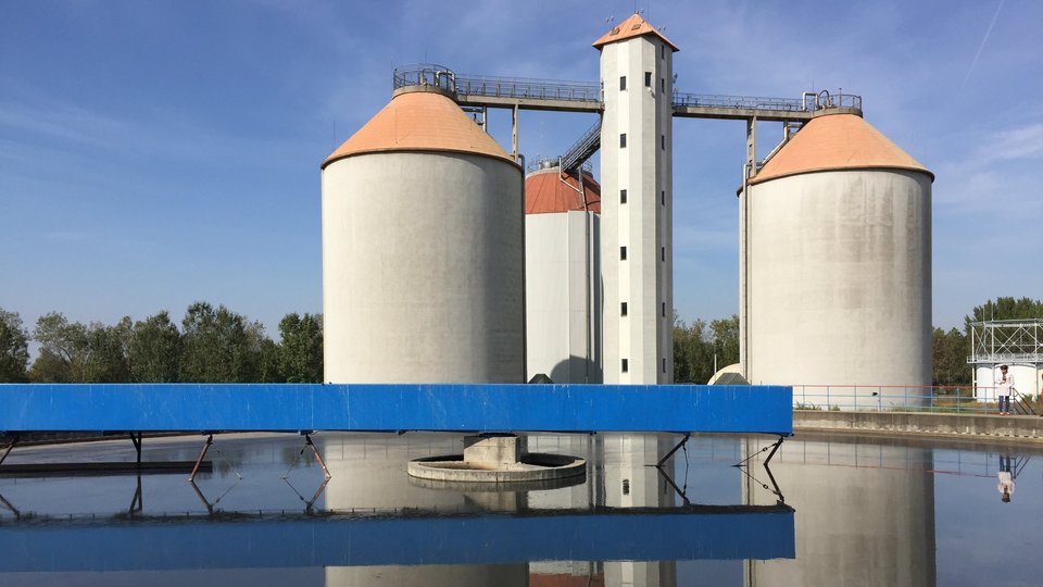 Türme am Wasser