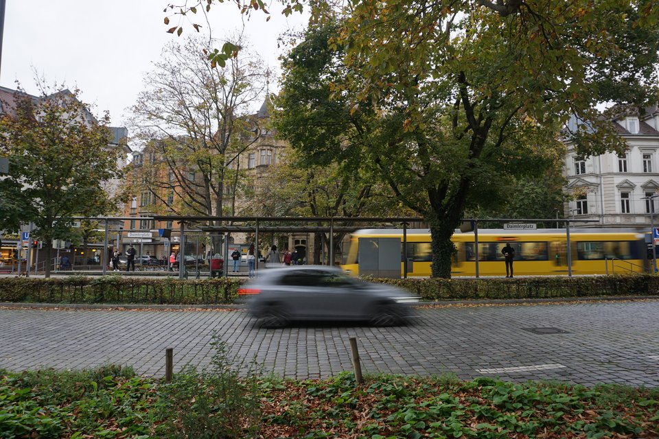 Bild von Daimler Platz U-Bahn Haltestelle