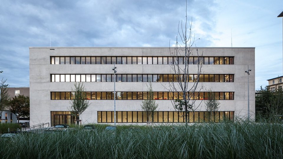 Gebäude der Fakultät Architektur und Gestaltung