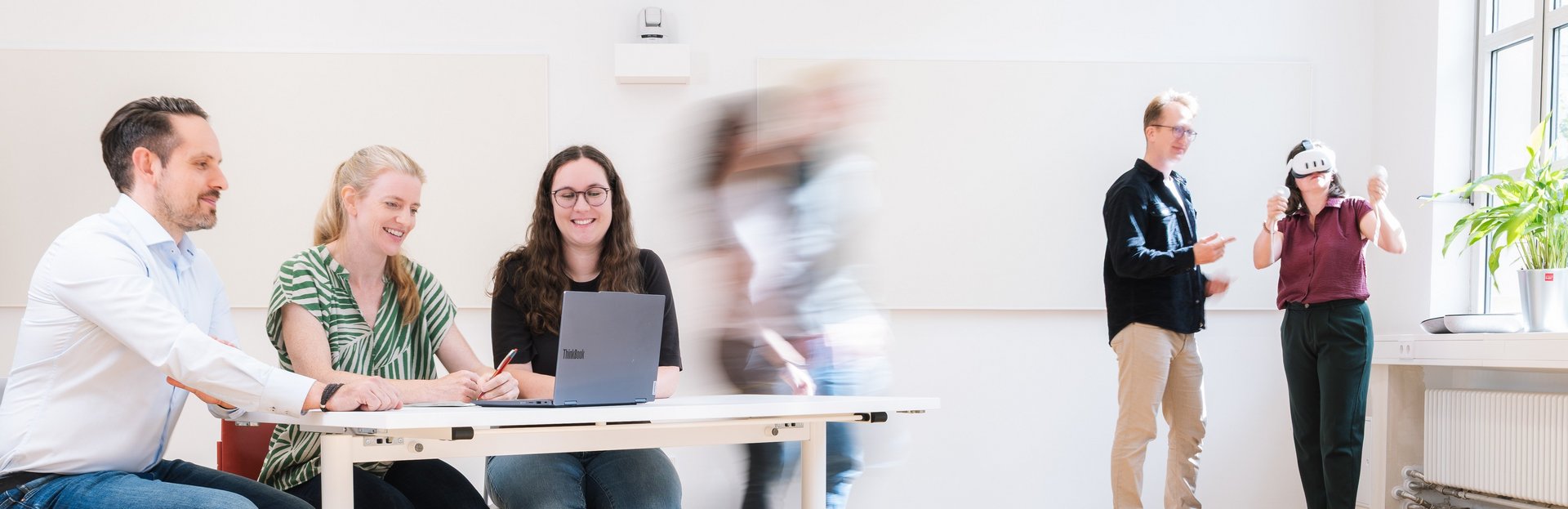 Mitarbeitende der HFT Stuttgart