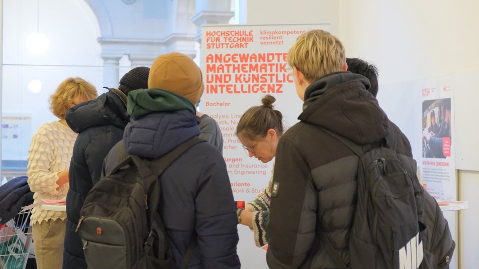 Studierende beim Studieninfotag 2025