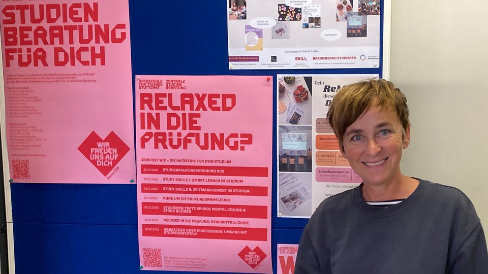 Die Zentrale Studienberatung der HFT Stuttgart berät Studierende und Studieninteressierte