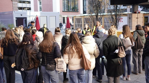 Studierende beim Studieninfotag 2025
