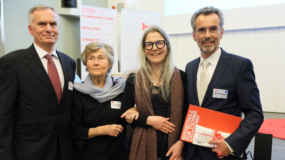 Fotos vom Fest, Menschen im Gespräch