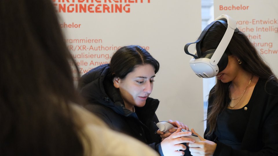 Studierende beim Studieninfotag 2025