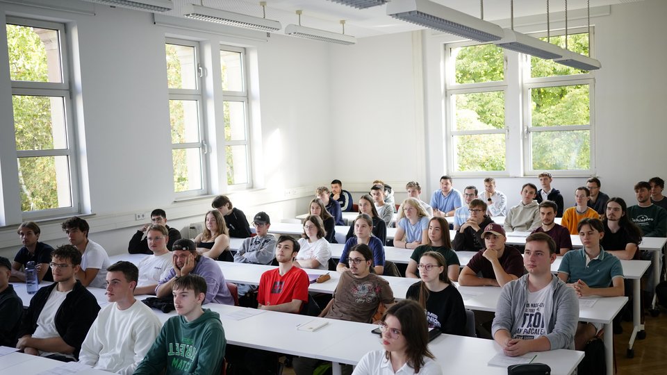 Erstsemester WISE 2026 Blick in den Hörsaal