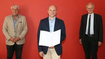 Verleihung der Honorarprofessorenwürde an Dr. Uli Jakob