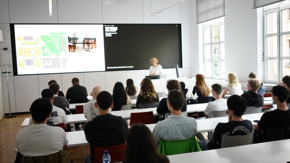 Erstsemesterbegrüssung mit Annegret Weng