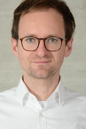 Prof. Dr. Bastian Schröter