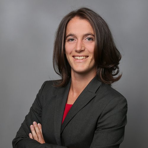 Dr. Sarah Larsen-Vefring